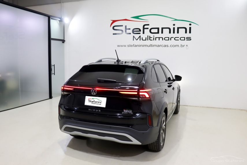 volkswagen nivus 1.0 200 tsi total flex highline automatico 4p 2025