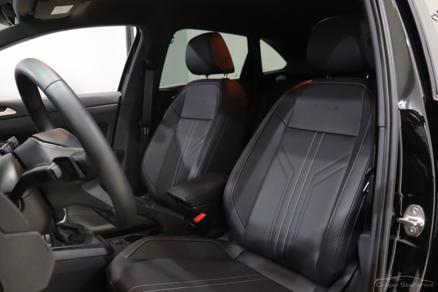 volkswagen nivus 1.0 200 tsi total flex highline automatico 4p 2025