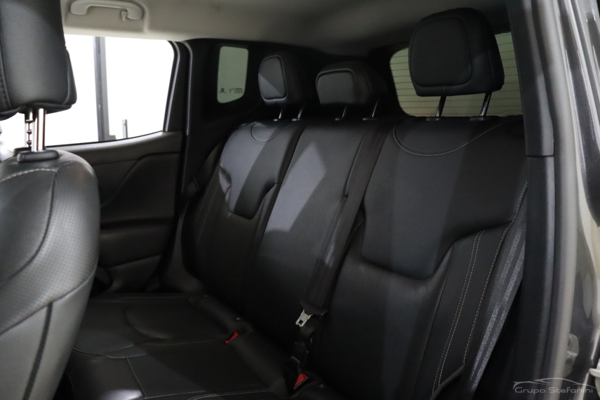 jeep renegade 1.3 t270 turbo flex longitude at6 4p automatico 2024