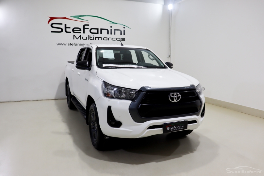 toyota hilux 2.8 d-4d turbo diesel cd sr 4x4 automatico 4p 2022