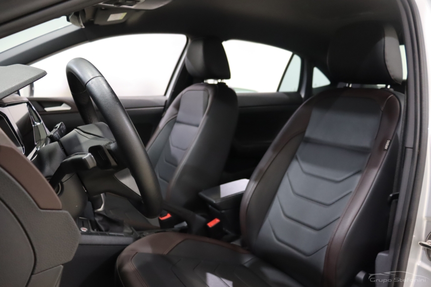 volkswagen virtus 1.0 200 tsi highline automatico flex 4p 2023