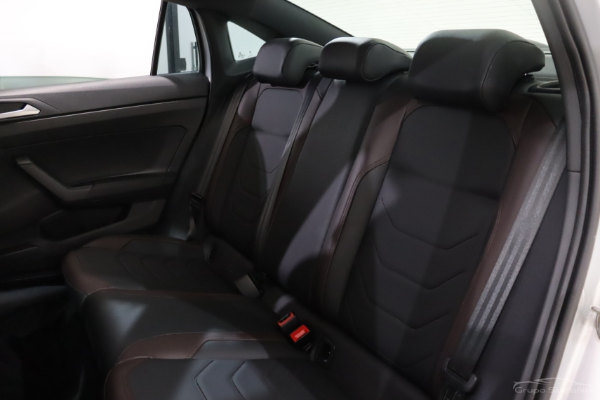 volkswagen virtus 1.0 200 tsi highline automatico flex 4p 2023