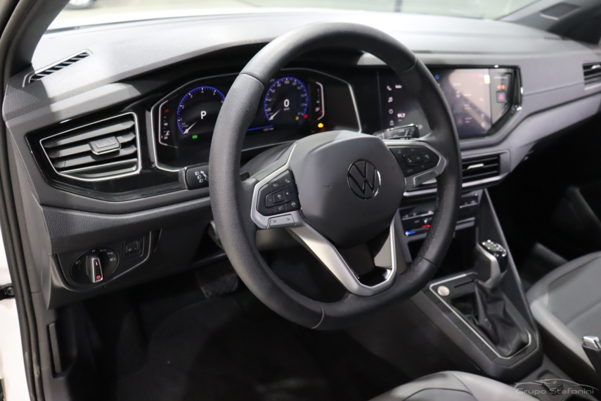 volkswagen nivus 1.0 200 tsi total flex highline automatico 4p 2024