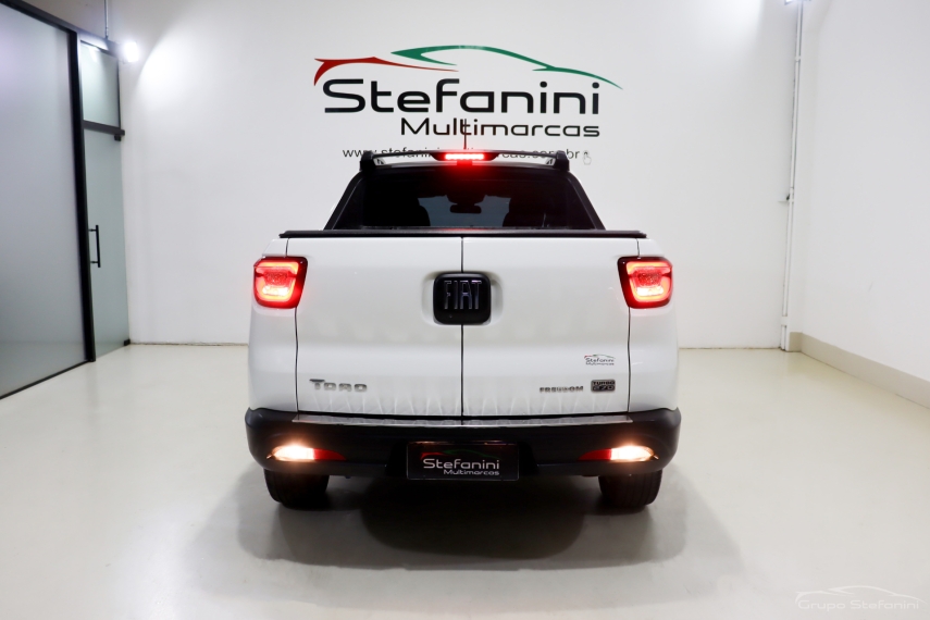fiat toro 1.3 turbo 270 flex freedom at6 4p automatico 2024