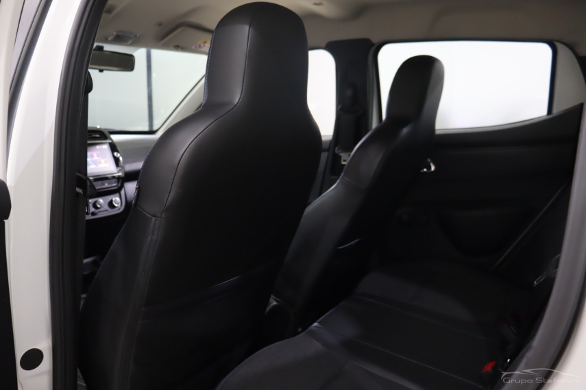 renault kwid 1.0 12v sce flex intense manual 4p 2023