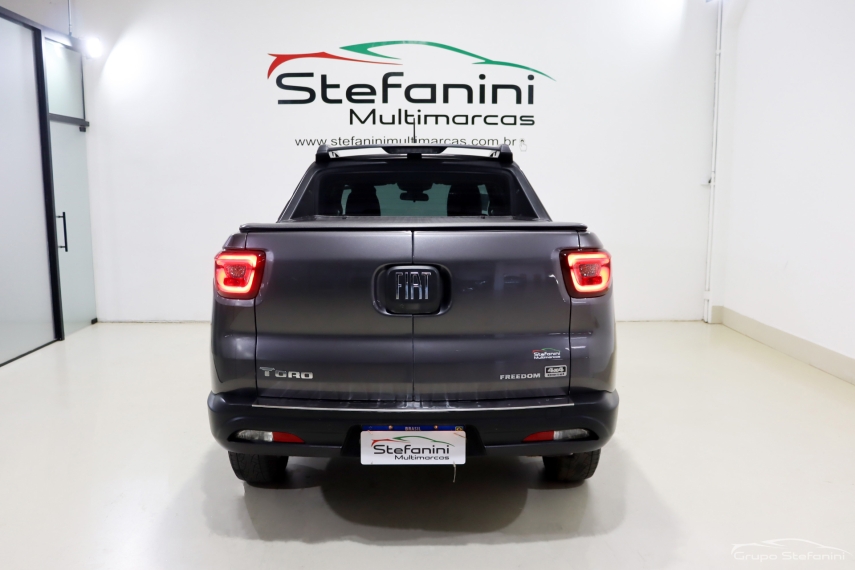 fiat toro 2.0 16v turbo diesel freedom 4wd at9 4p automatico 2022