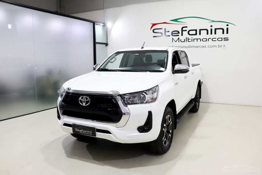 toyota hilux 2.8 d-4d turbo diesel cd srv 4x4 automatico 4p 2024 toyota hilux 2.8 d-4d turbo diesel cd srv 4x4 automatico 4p 2024