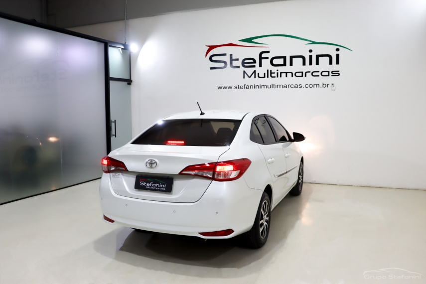 toyota yaris 1.5 16v flex xl plus connect multidrive 4p automatico 2020