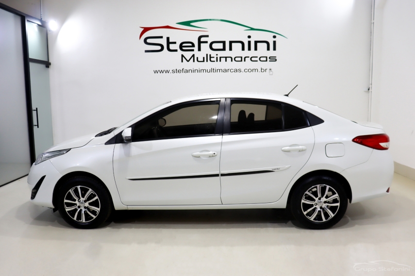 toyota yaris 1.5 16v flex xl plus connect multidrive 4p automatico 2020