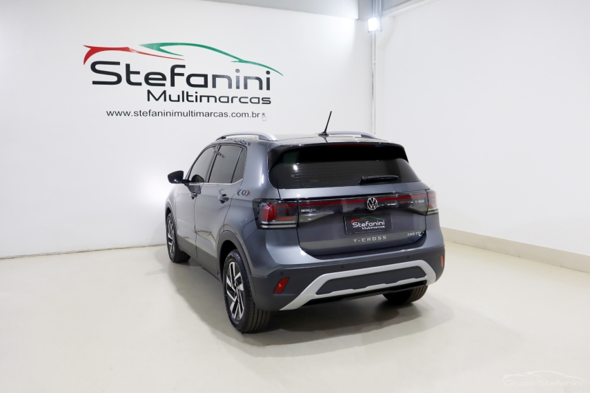 volkswagen t-cross 1.4 250 tsi total flex highline automatico 4p 2025