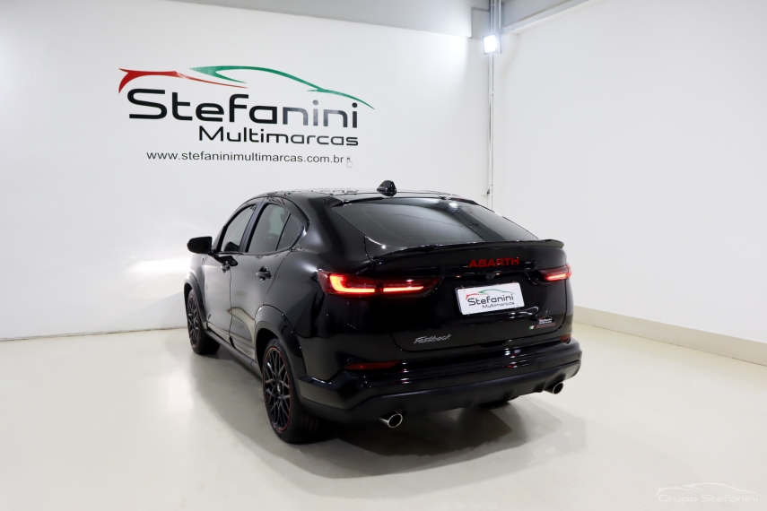fiat fastback 1.3 turbo 270 flex abarth at6 4p automatico 2025