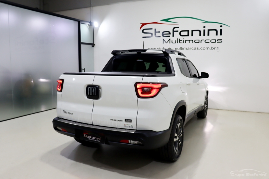 fiat toro 2.0 16v turbo diesel freedom 4wd at9 4p automatico 2022