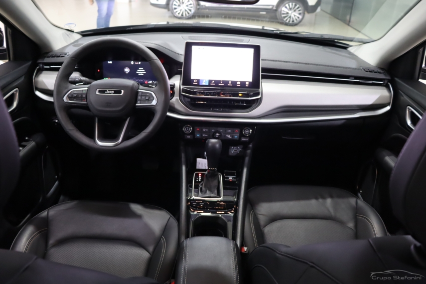 jeep compass 1.3 t270 turbo flex longitude at6 4p automatico 2025