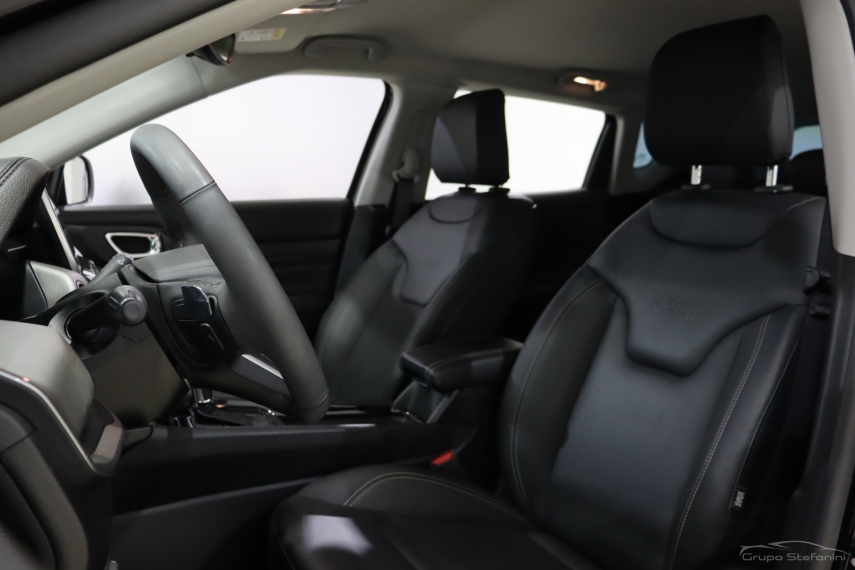 jeep compass 1.3 t270 turbo flex longitude at6 4p automatico 2025