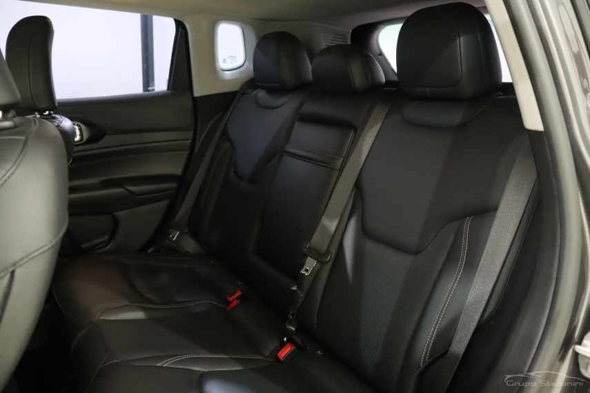 jeep compass 1.3 t270 turbo flex longitude at6 4p automatico 2023