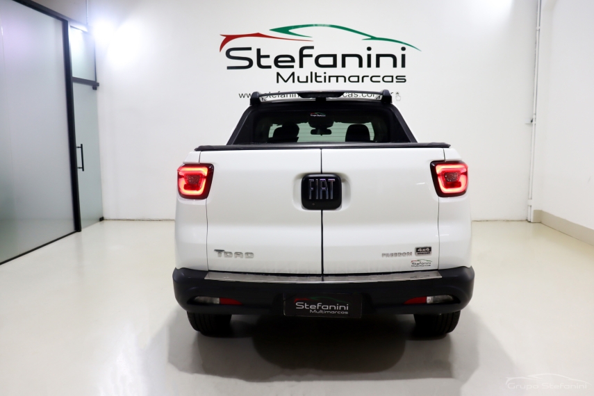 fiat toro 2.0 16v turbo diesel freedom 4wd at9 4p automatico 2022