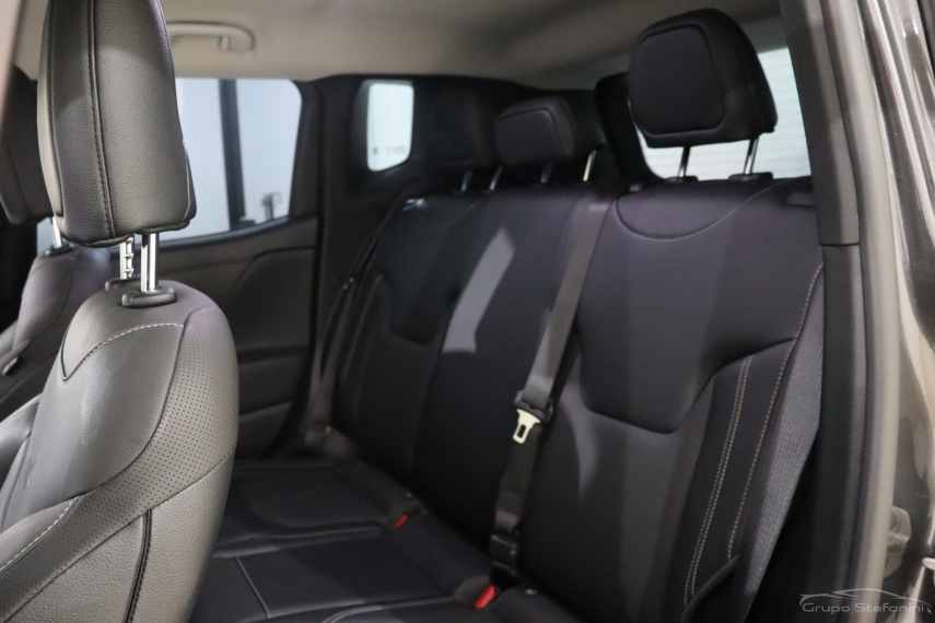 jeep renegade 1.3 t270 turbo flex longitude at6 4p automatico 2024