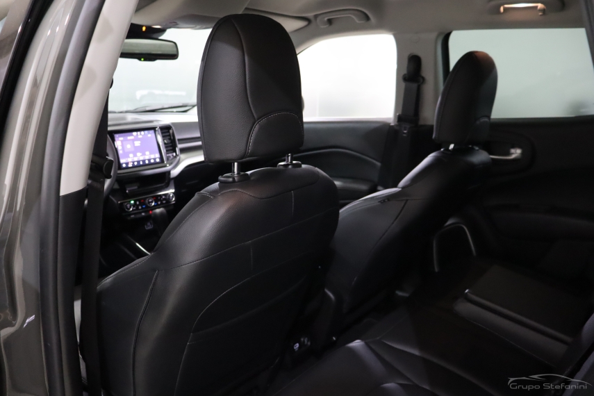 fiat toro 1.3 turbo 270 flex volcano at6 4p automatico 2025
