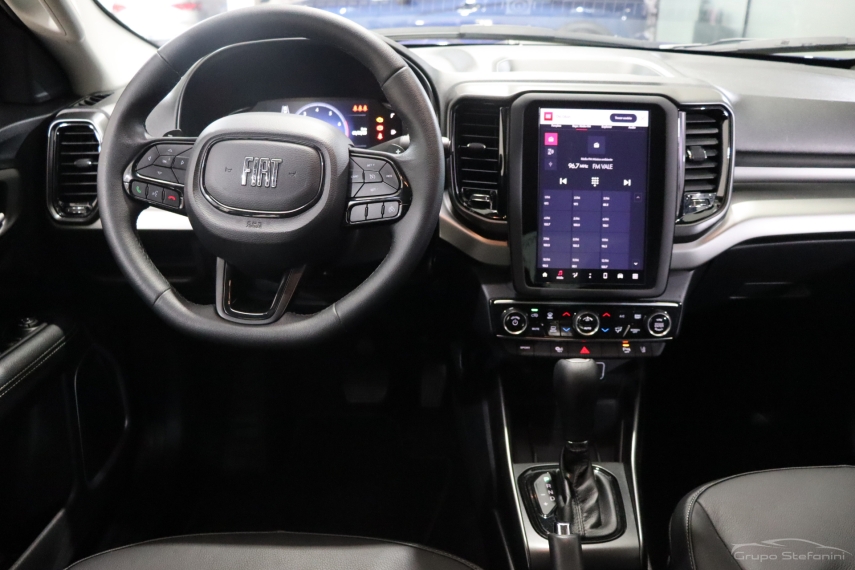 fiat toro 1.3 turbo 270 flex volcano at6 4p automatico 2025