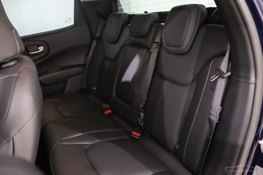 fiat toro 1.3 turbo 270 flex volcano at6 4p automatico 2025