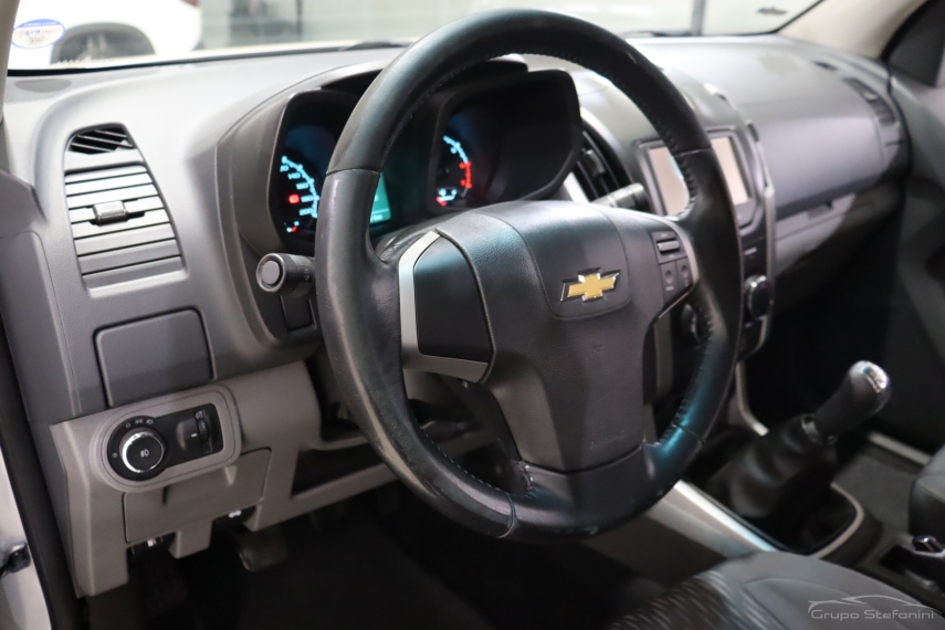 chevrolet s10 2.4 advantage 4x2 cd 8v flex 4p manual 2016