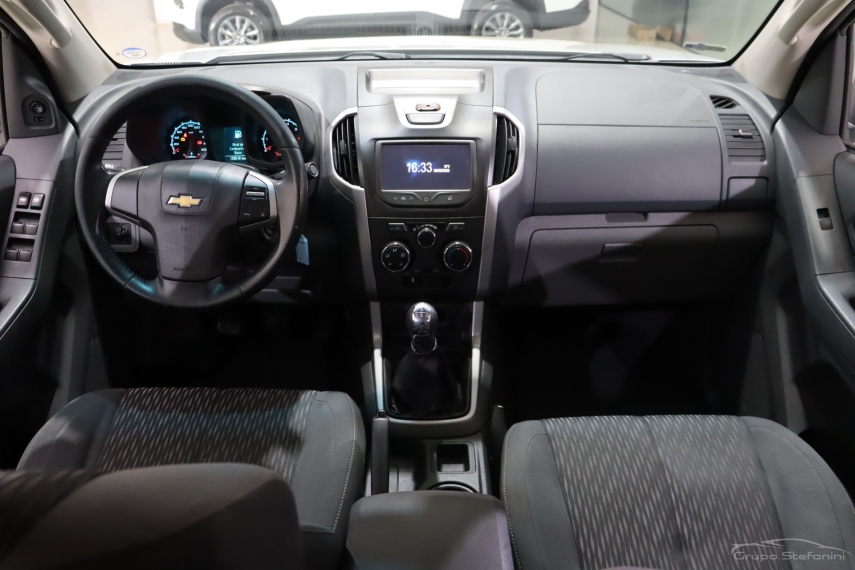 chevrolet s10 2.4 advantage 4x2 cd 8v flex 4p manual 2016