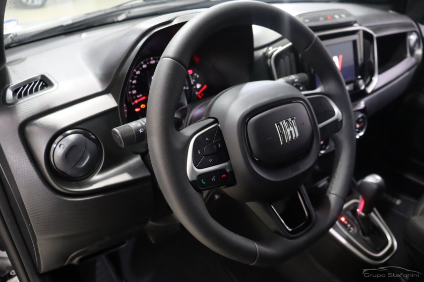 fiat strada 1.3 firefly flex volcano cd cvt 4p automatico 2025