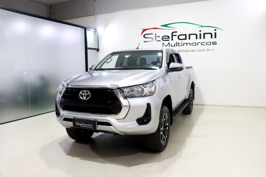 toyota hilux 2.8 d-4d turbo diesel cd srv 4x4 automatico 4p 2021