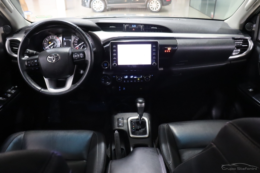 toyota hilux 2.8 d-4d turbo diesel cd srv 4x4 automatico 4p 2021