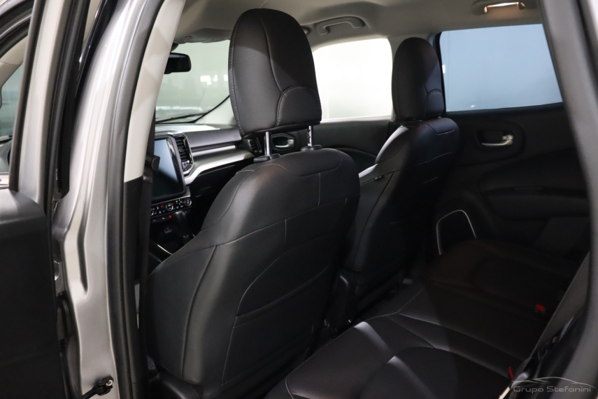 fiat toro 1.3 turbo 270 flex volcano at6 4p automatico 2024