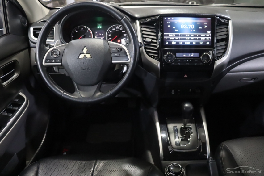 mitsubishi l200 triton 2.4 16v turbo diesel sport hpe top cd 4p 4x4 automatico 2017