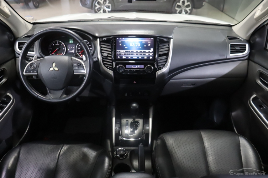 mitsubishi l200 triton 2.4 16v turbo diesel sport hpe top cd 4p 4x4 automatico 2017