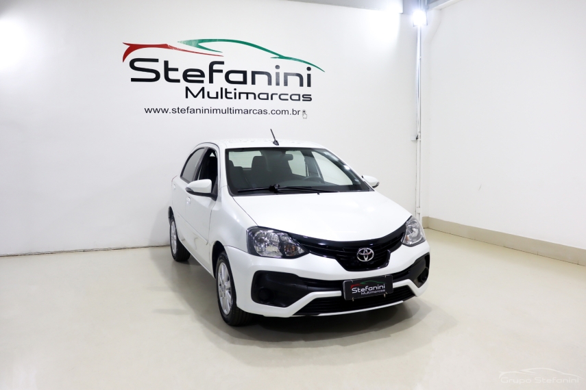 toyota etios 1.5 x plus 16v flex 4p automatico 2020