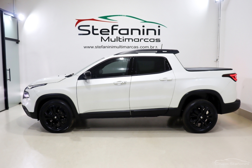 fiat toro 1.3 turbo 270 flex volcano at6 4p automatico 2023