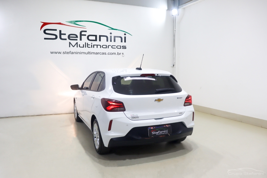 chevrolet onix 1.0 turbo flex ltz automatico 4p 2025