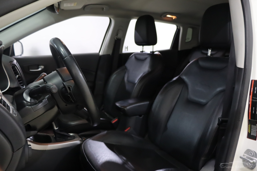 jeep compass 2.0 16v flex longitude automatico 4p 2020