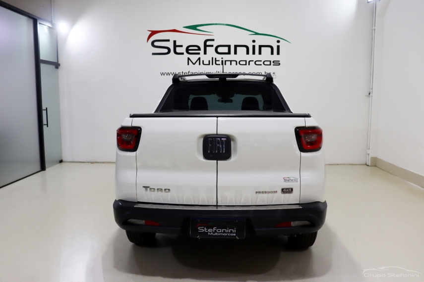 fiat toro 2.0 16v turbo diesel freedom 4wd at9 4p automatico 2022
