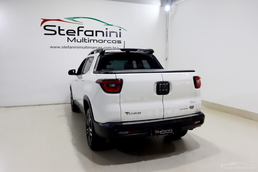 fiat toro 2.0 16v turbo diesel freedom 4wd at9 4p automatico 2022