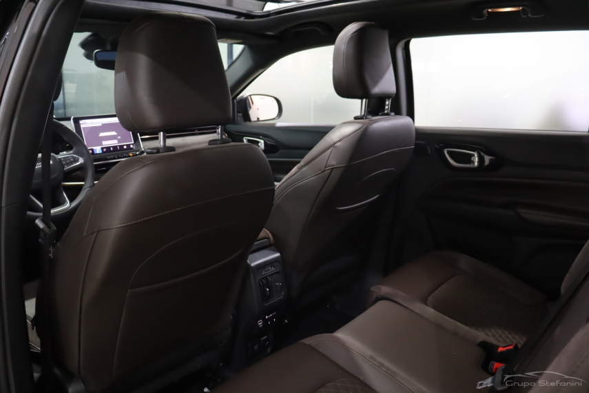 jeep commander 2.0 td380 turbo diesel overland at9 4p automatico 2022