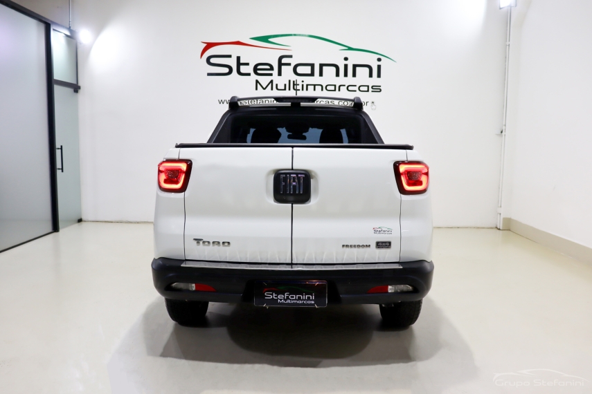 fiat toro 2.0 16v turbo diesel freedom 4wd at9 4p automatico 2022