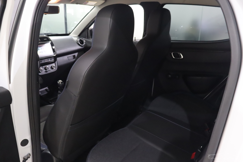 renault kwid 1.0 12v sce flex intense manual 4p 2025