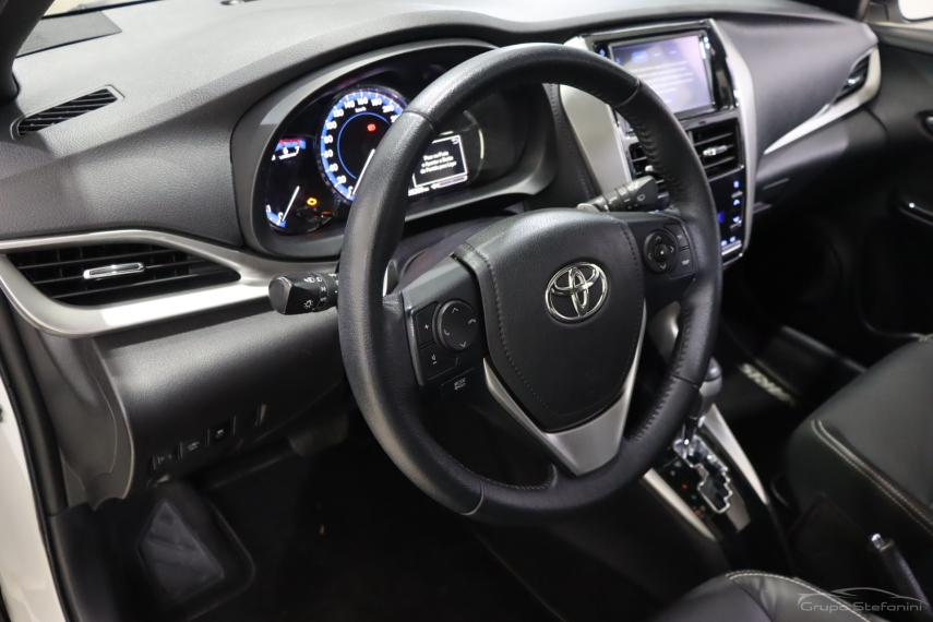 toyota yaris 1.5 16v flex xls multidrive 4p automatico 2019