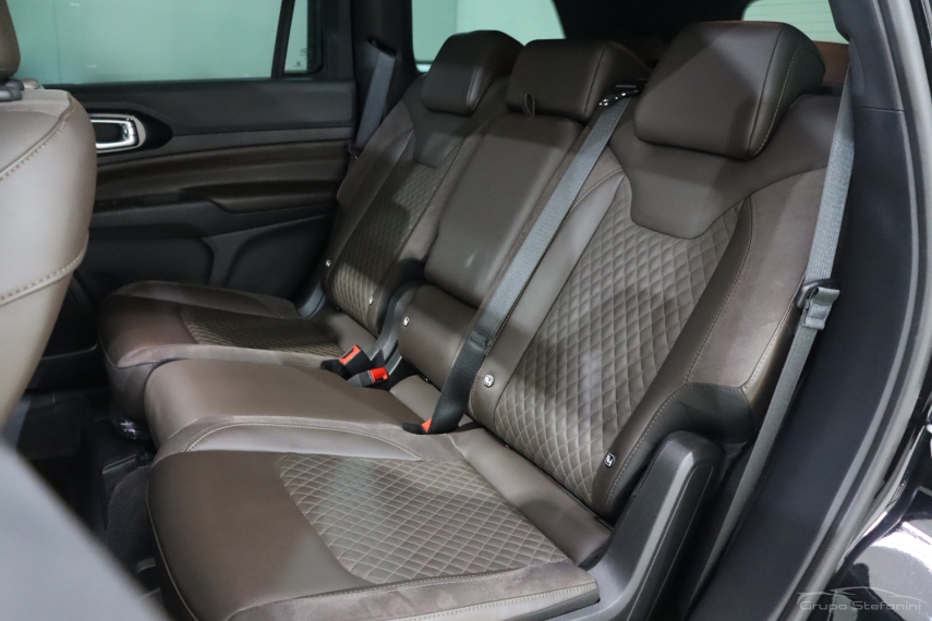 jeep commander 2.0 td380 turbo diesel overland at9 4p automatico 2022