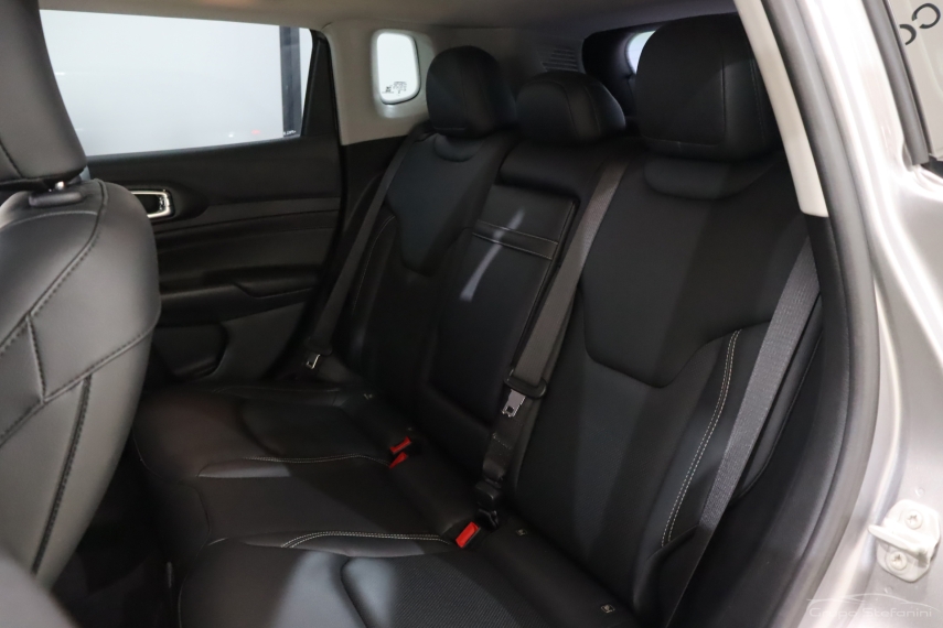 jeep compass 1.3 t270 turbo flex longitude at6 4p automatico 2023