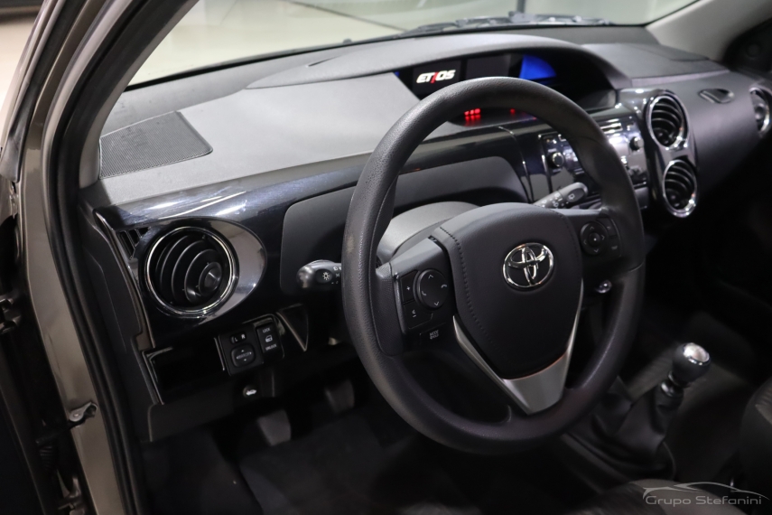 toyota etios 1.5 xs 16v flex 4p manual 20173 toyota etios 1.5 xs 16v flex 4p manual 20173