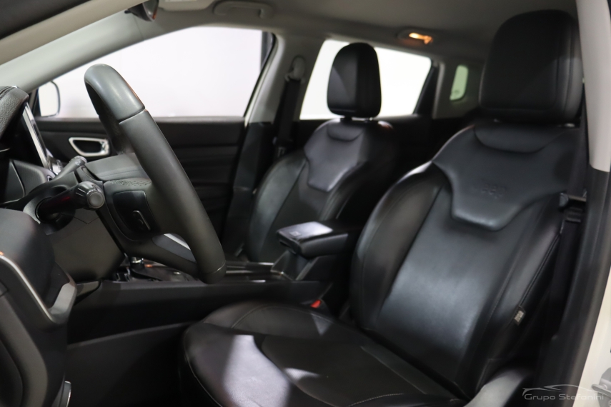 jeep compass 1.3 t270 turbo flex sport at6 4p automatico 20226 jeep compass 1.3 t270 turbo flex sport at6 4p automatico 20226