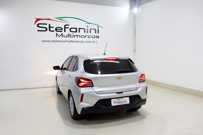 chevrolet onix 1.0 flex lt manual 4p 202012 chevrolet onix 1.0 flex lt manual 4p 202012