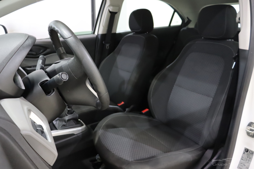 chevrolet onix 1.0 mpfi lt 8v flex 4p manual 20186 chevrolet onix 1.0 mpfi lt 8v flex 4p manual 20186