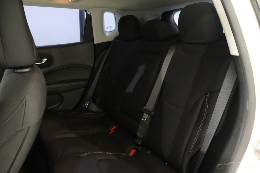 jeep compass 2.0 16v flex sport automatico 4p 20207 jeep compass 2.0 16v flex sport automatico 4p 20207