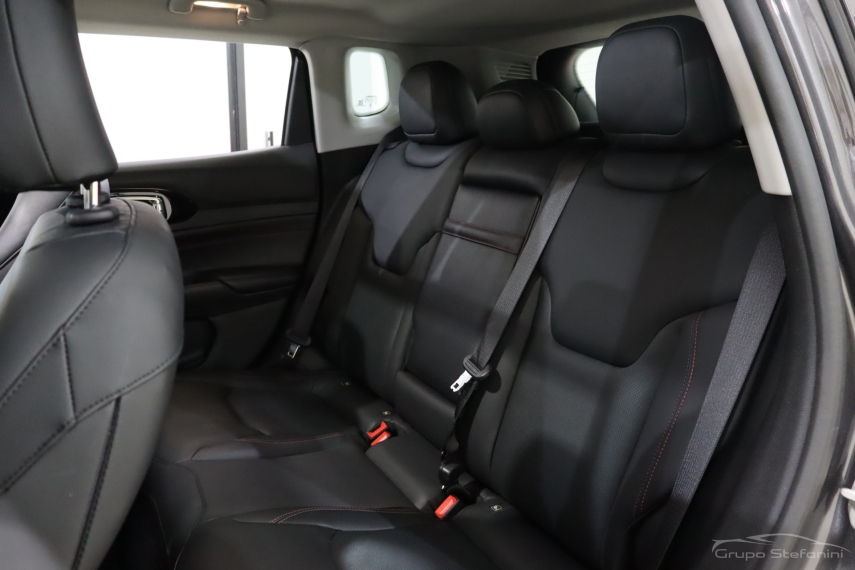 jeep compass 2.0 td350 turbo diesel trailhawk at9 4p automatico 20237 jeep compass 2.0 td350 turbo diesel trailhawk at9 4p automatico 20237